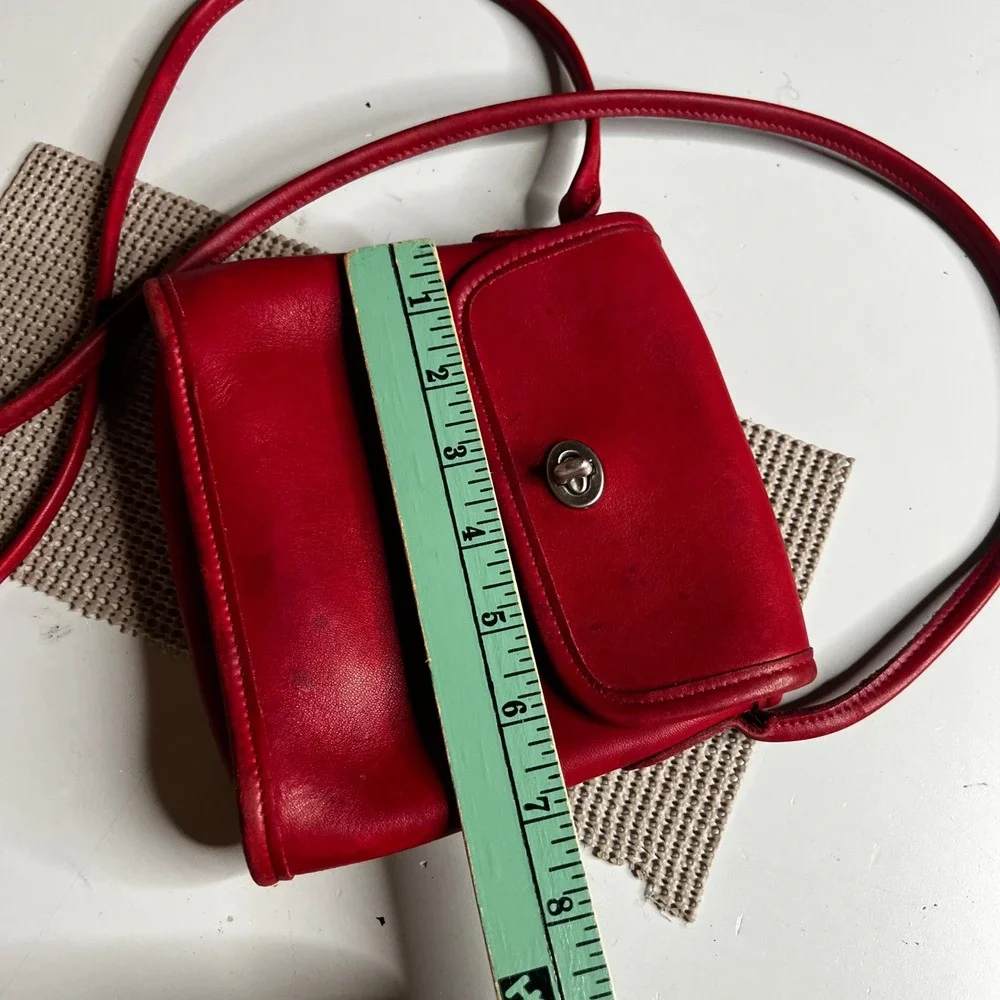 Vintage Coach Red Leather Crossbody Turnlock Bag 9049 Costa Rica Handcrafted